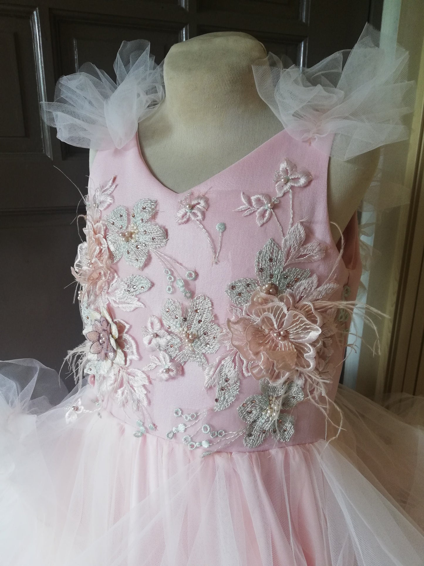 Victoria Cloud Dress in Light Pink