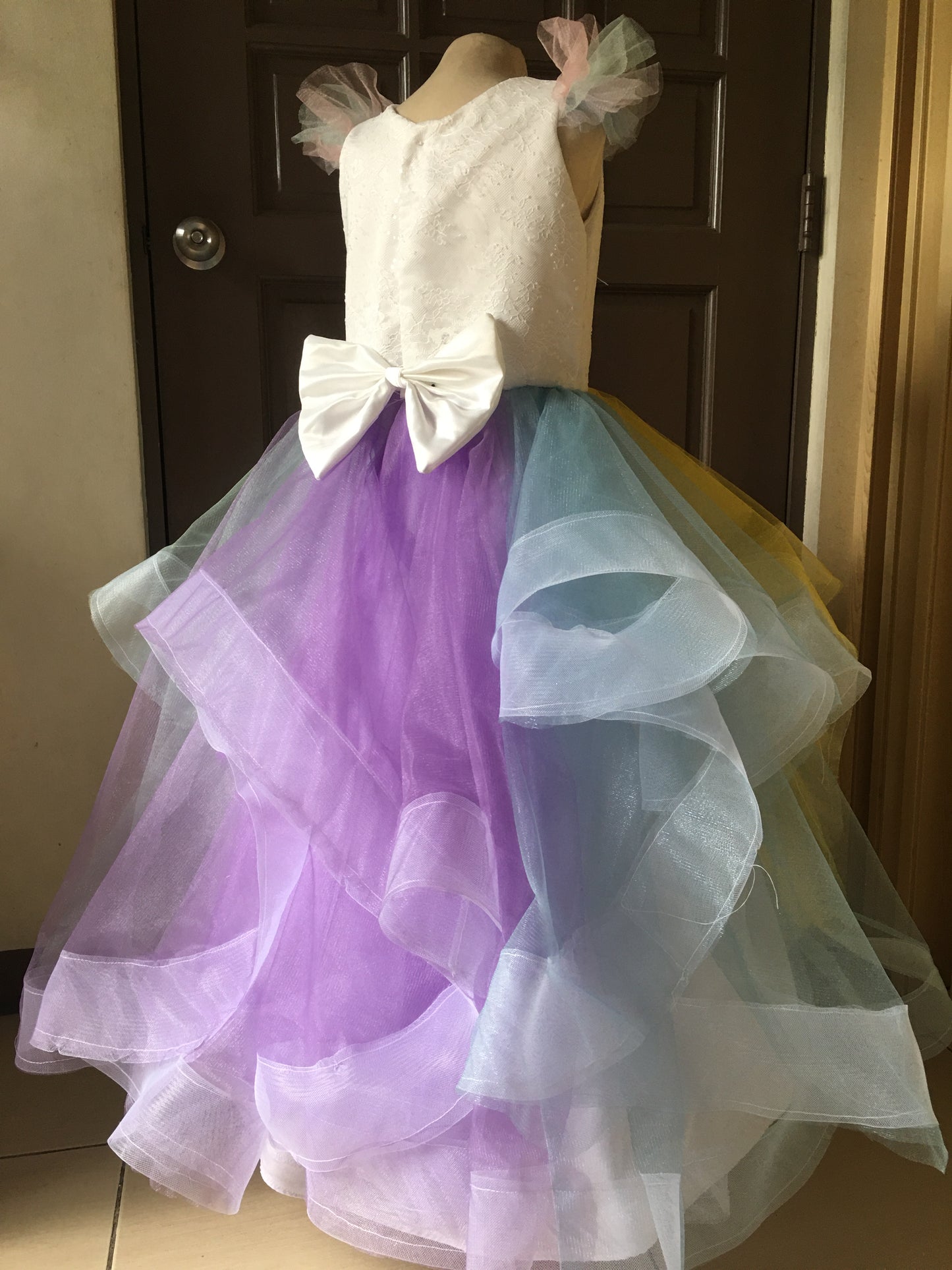 Arya Dress in Rainbow Unicorn