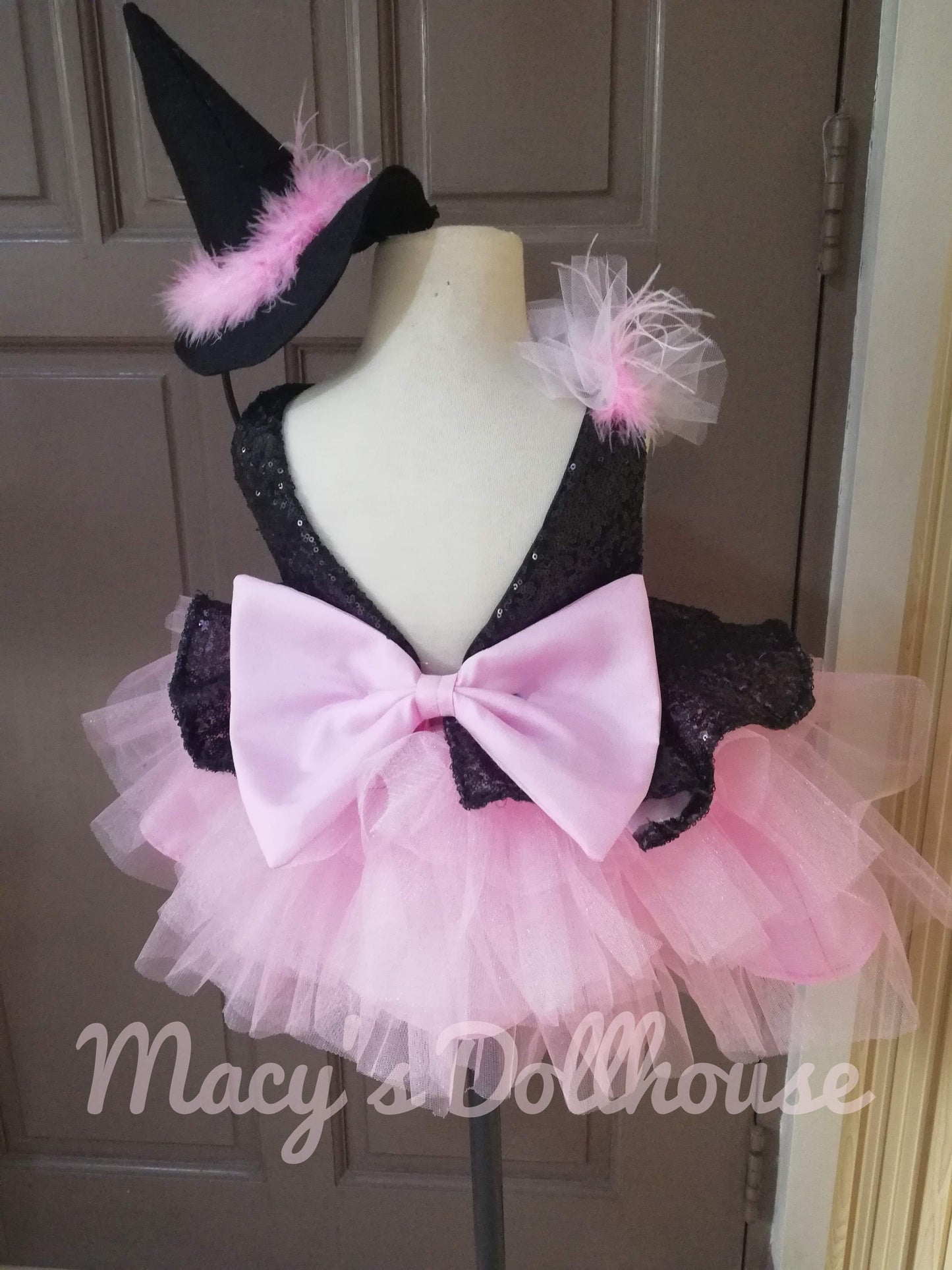 Ballerina Dress in Black and Light Pink