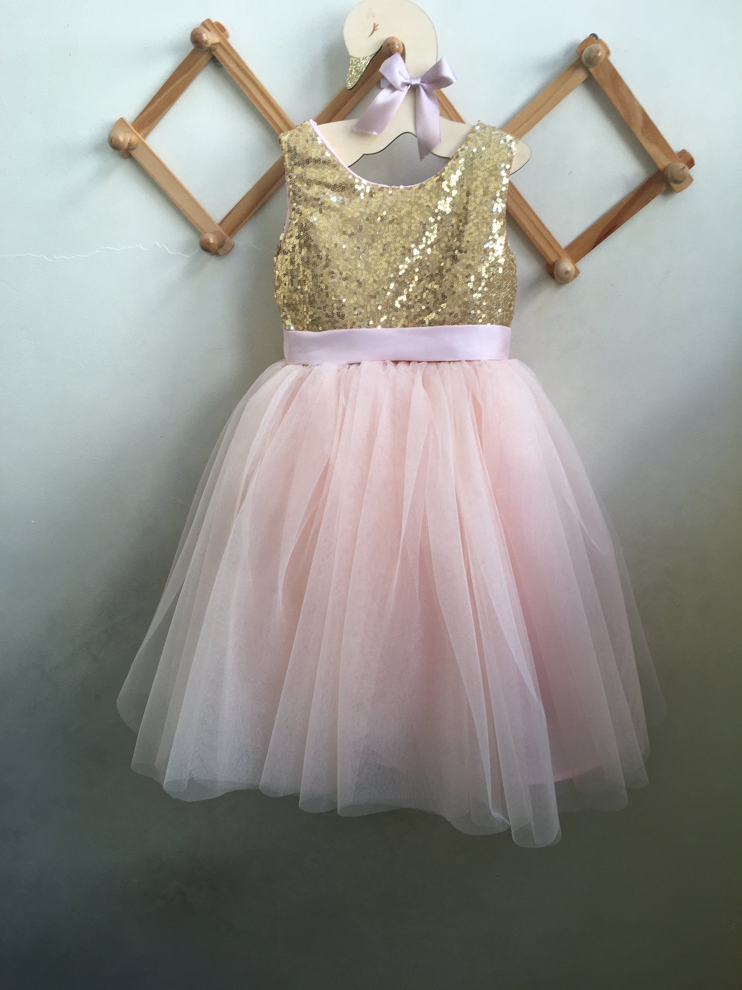 Sparkle Dress in Gold and Champagne